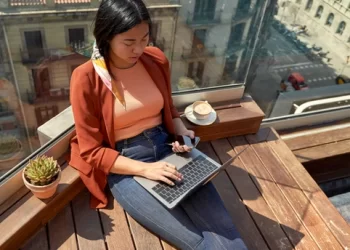 Why Businesses Should Hire a Wordsmith